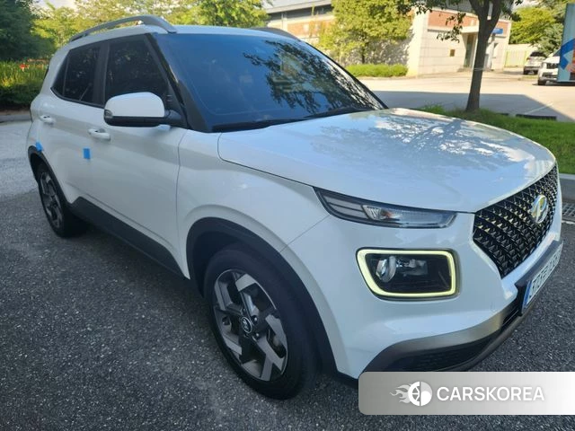 Hyundai Venue 2021 Белый из Кореи