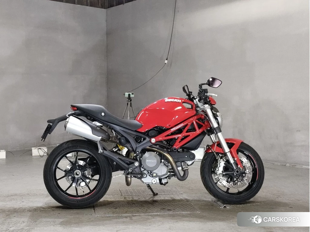 Проданный Ducati MONSTER 796 2011 из Японии, фото 2