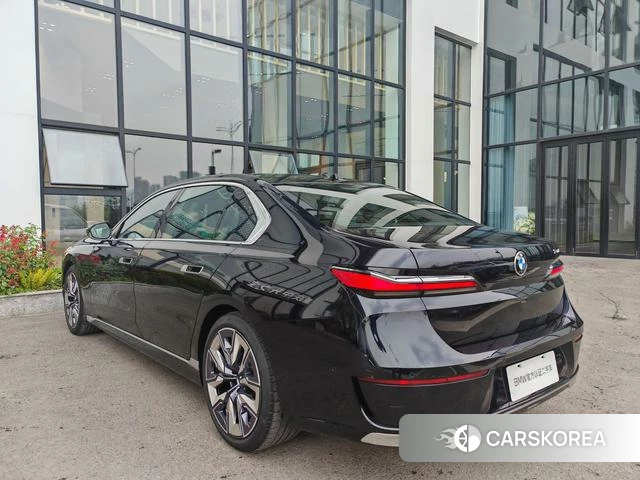 BMW 7 series 2024 Черный из Китая