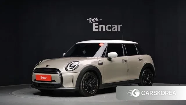 Mini Cooper 2023 Песочный из Кореи