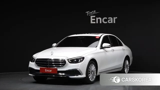 Mercedes-Benz E-Class W213 2021 Белый из Кореи