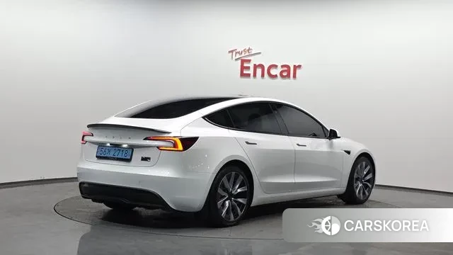 Tesla Model 3 2024 Белый из Кореи