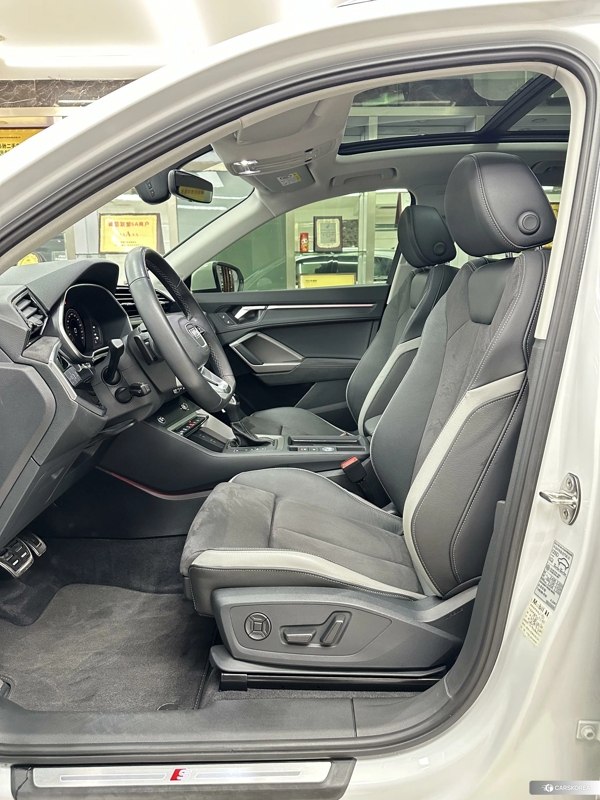Audi Q3 2022 Белый из Китая