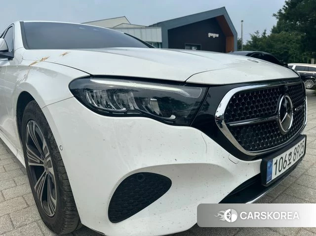Mercedes-Benz E-Class W214 2024 Белый из Кореи