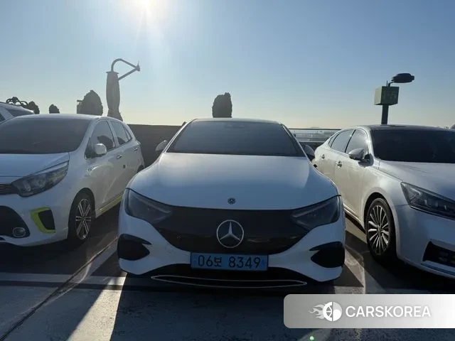 Mercedes-Benz EQE V295 2023 Белый из Кореи