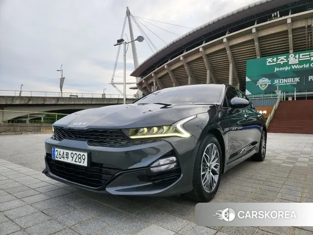 Kia K5 3rd generation 2023 Серый из Кореи