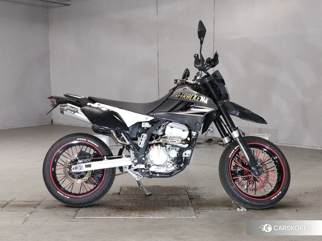 Проданный Kawasaki D-TRACKER X 2010 из Японии, фото 2