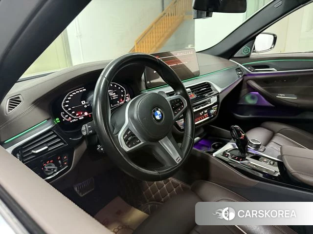 BMW 5 series 2022 Белый из Китая