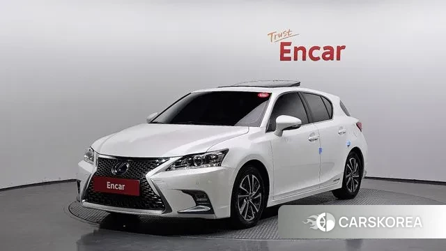 Lexus CT200h 2018 Белый из Кореи