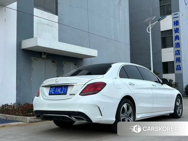 Mercedes-Benz Class C 2021 Белый из Китая
