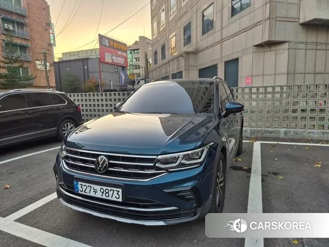 Volkswagen Tiguan second Generation 2024 Синий из Кореи