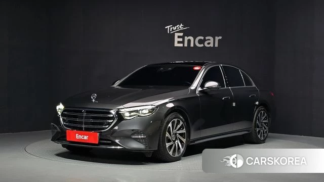 Mercedes-Benz E-Class W214 2024 Серый из Кореи