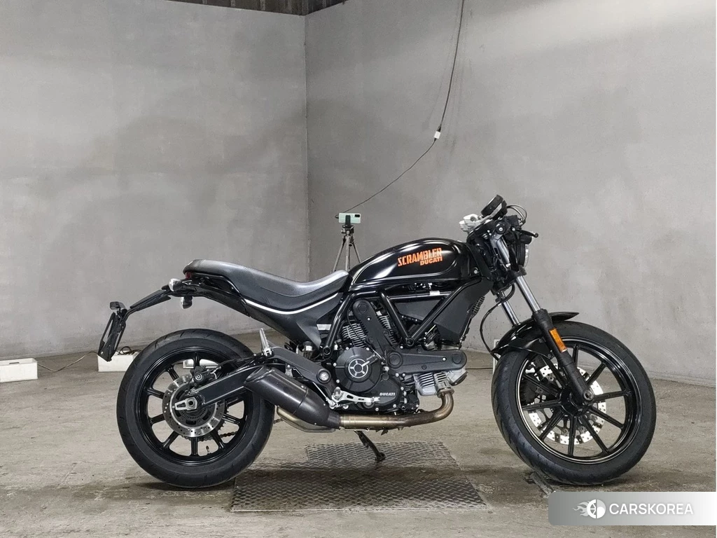 Проданный Ducati SCRAMBLER SIXTY2 2018 из Японии