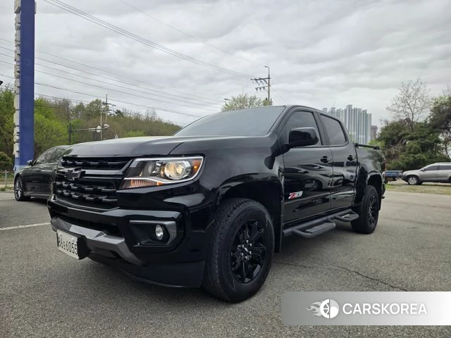 Chevrolet (GM Daewoo) Real New Colorado 2022 Черный из Кореи