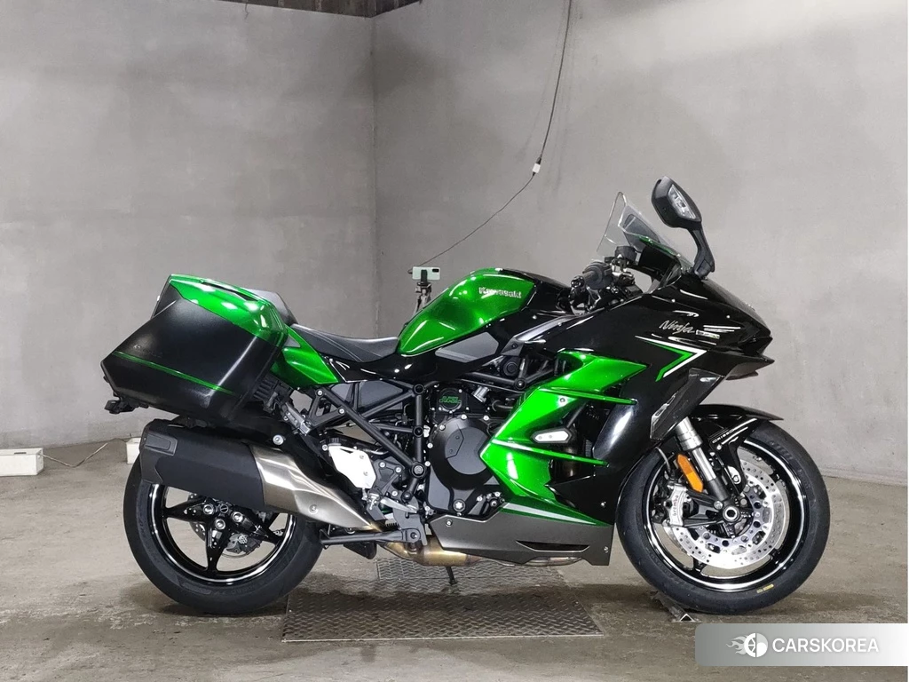 Проданный Kawasaki NINJA H2 SX SE 2022 из Японии, фото 2