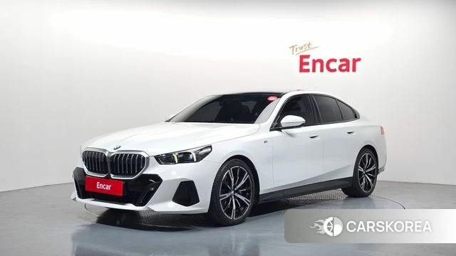 BMW 5 Series (G60) 2025 Белый из Кореи