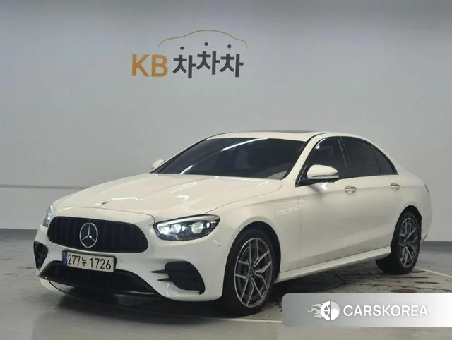 Mercedes-Benz E-Class W213 2023 Белый из Кореи