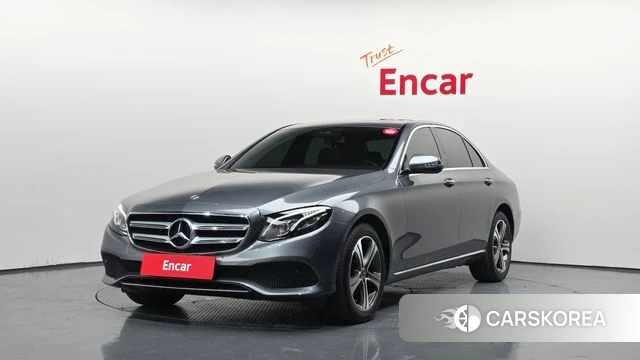 Mercedes-Benz E-Class W213 2018 Серый из Кореи