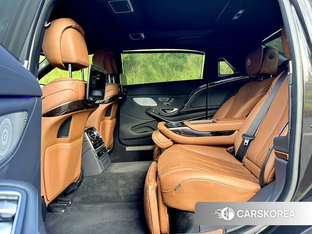Mercedes-Benz Maybach S-class 2021 Черный из Китая