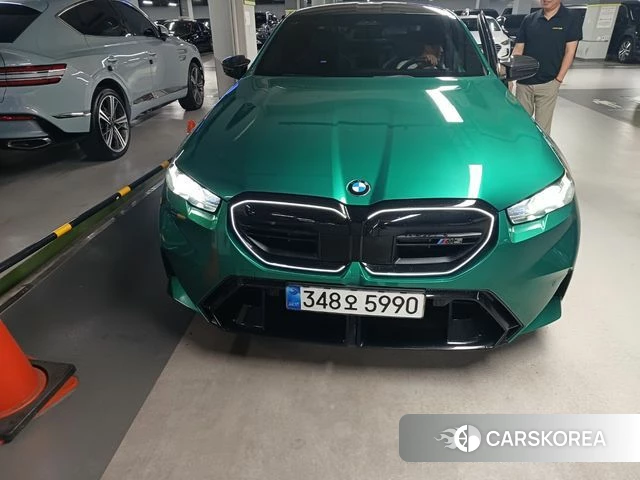 BMW M5 (G90) 2025 Зеленый из Кореи