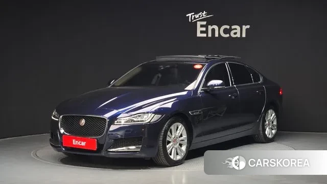 Jaguar XF (X260) 2018 Синий из Кореи