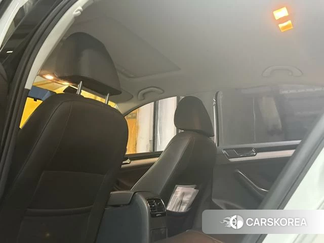 Volkswagen Sagitar 2018 Белый из Китая