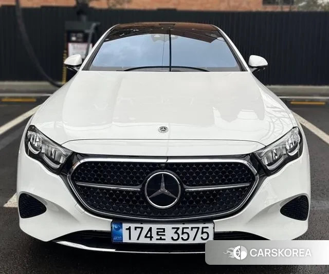 Mercedes-Benz E-Class W214 2024 Белый из Кореи