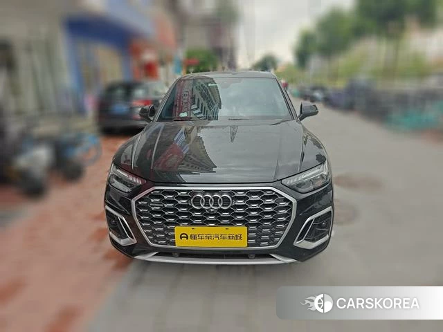 Audi Q5L Sportback 2021 Черный из Китая