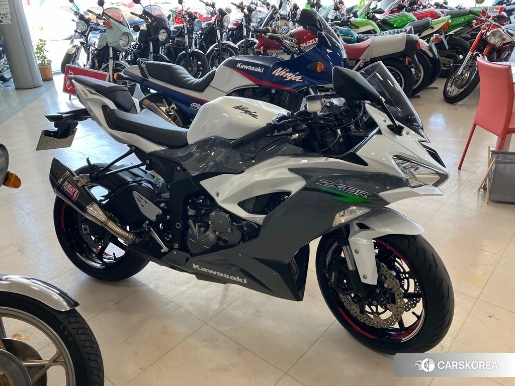 Проданный Kawasaki NINJA ZX-6R 2020 из Японии