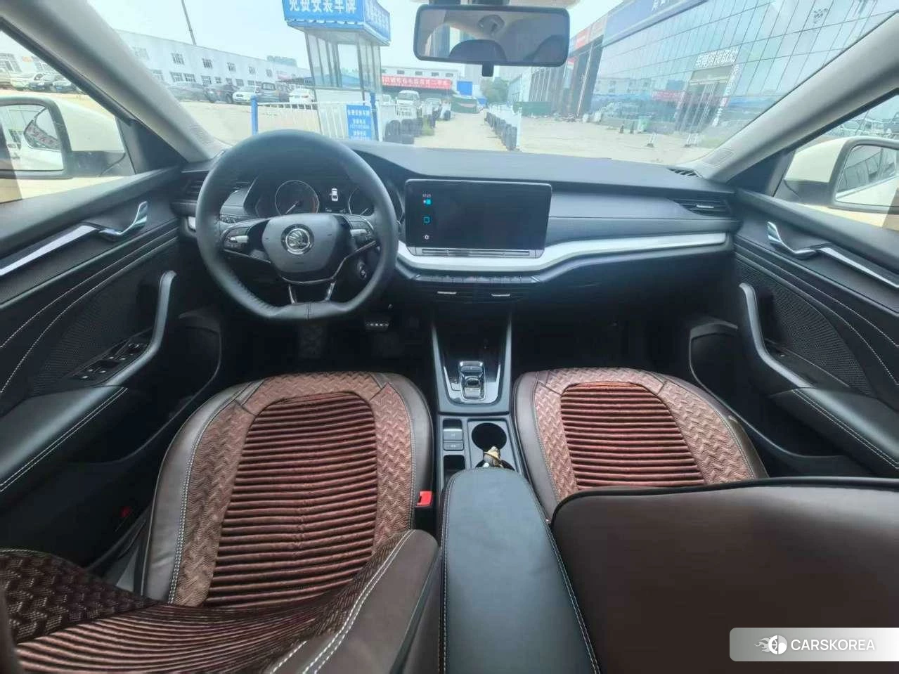 Skoda Octavia 2022 Белый из Китая