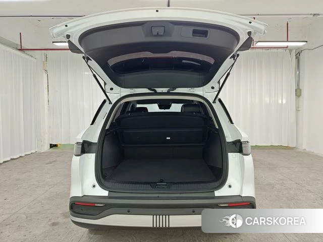 BYD Sea Lion 05DM 2025 Белый из Китая