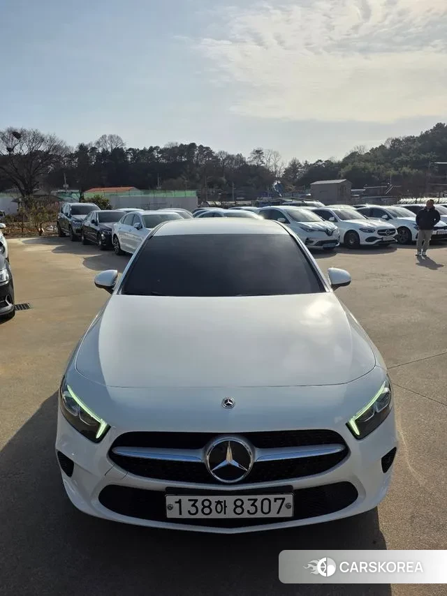 Mercedes-Benz A-Class W177 2020 Белый из Кореи