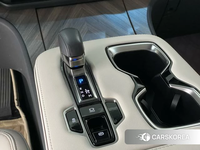 Lexus LM 2024 Черный из Китая