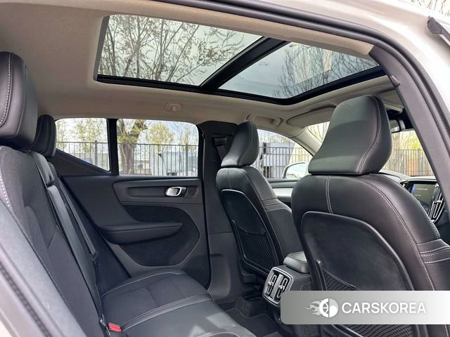 Volvo XC40 2020 Белый из Китая