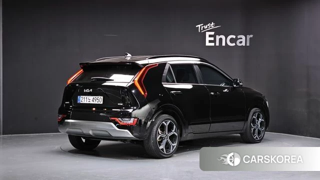 Kia Di Ol Nu Niro 2022 Черный из Кореи