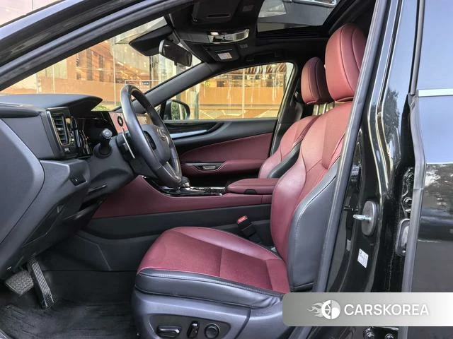 Lexus NX 2023 Черный из Китая