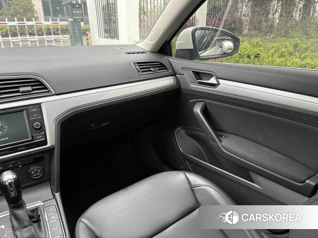 Volkswagen Lingdu 2020 Белый из Китая