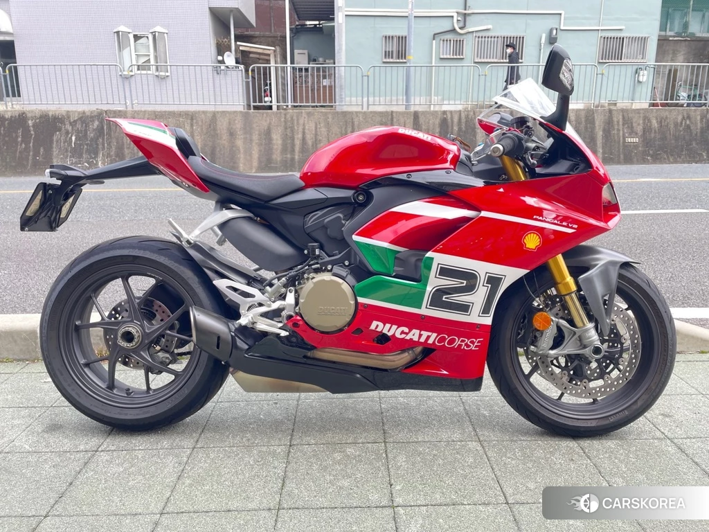 Проданный Ducati PANIGALE V2 2022 из Японии