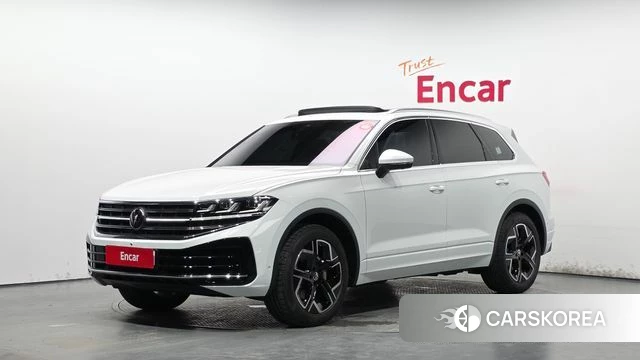 Volkswagen Touareg 3rd generation 2026 Белый из Кореи