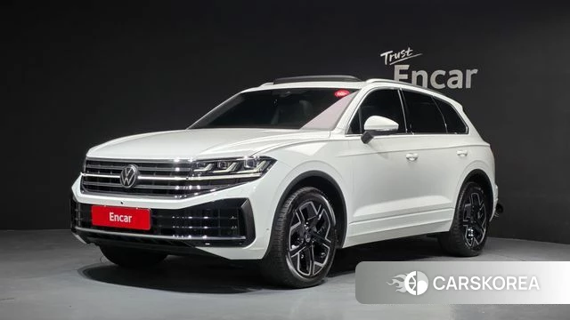 Volkswagen Touareg 3rd generation 2025 Белый из Кореи