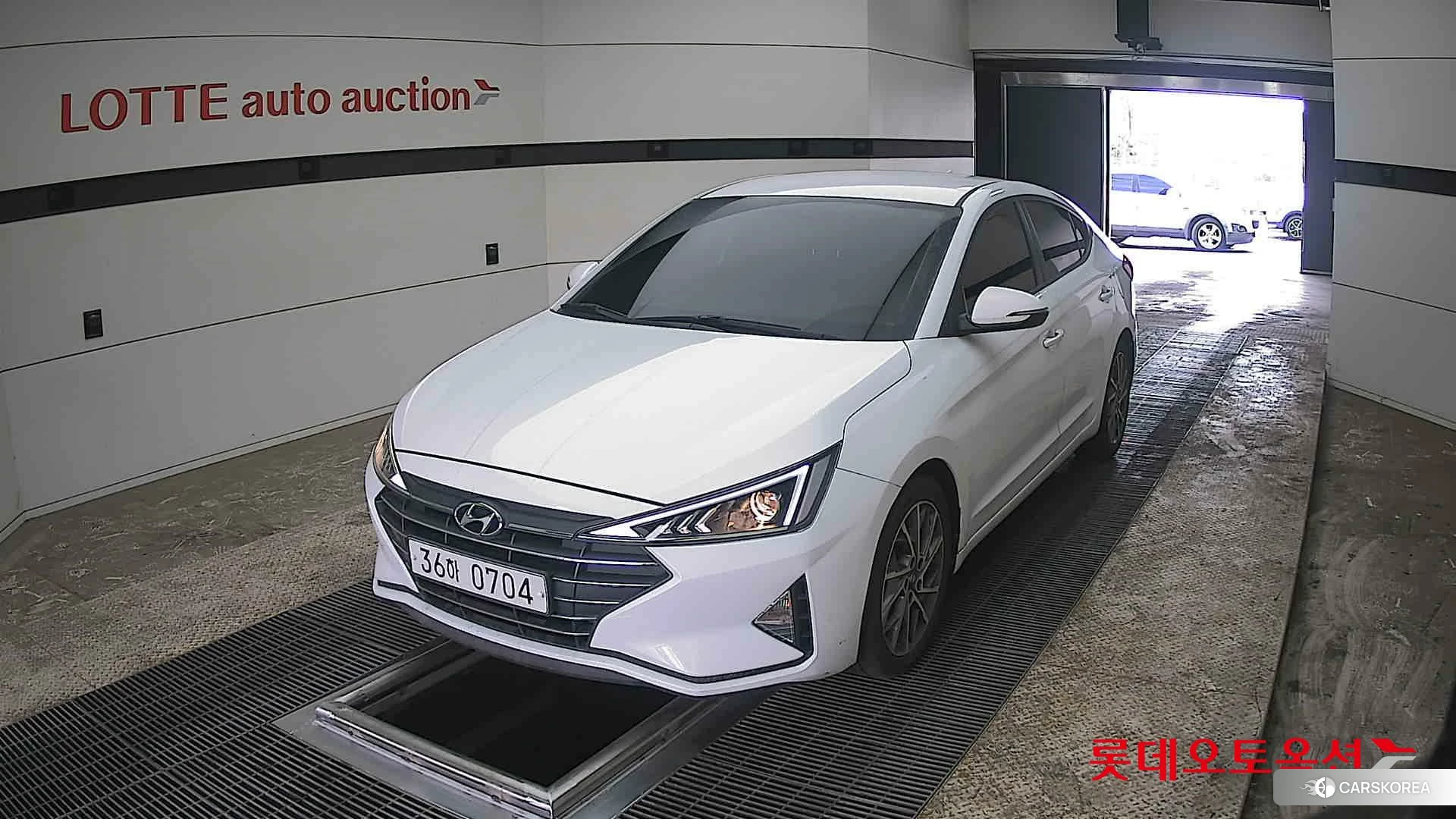 Hyundai Avante 2020 Polar White из Кореи