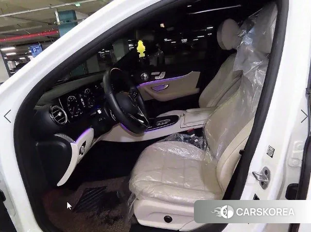 Mercedes-Benz E-Class W213 2023 Белый из Кореи