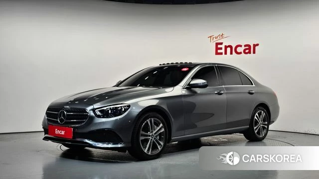 Mercedes-Benz E-Class W213 2022 Серый из Кореи