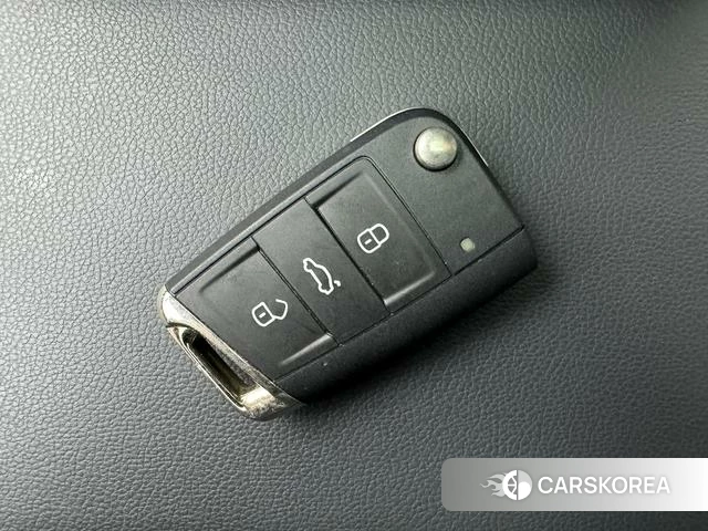 Volkswagen Polo 2022 Белый из Китая