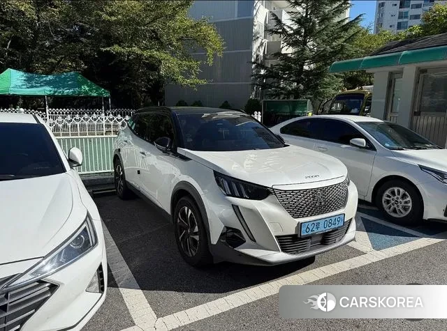 Peugeot e-2008 second generation 2022 Белый из Кореи