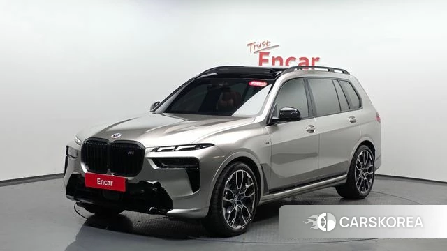 BMW X7 (G07) 2025 Белый из Кореи