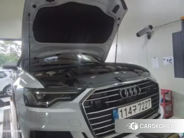 Audi A6 (C8) 2021 Белый из Кореи