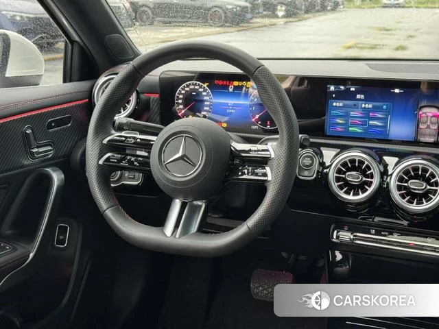 Mercedes-Benz Class A 2025 Белый из Китая