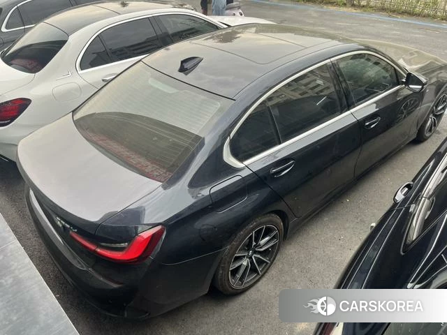 BMW 3 series 2022 Черный из Китая