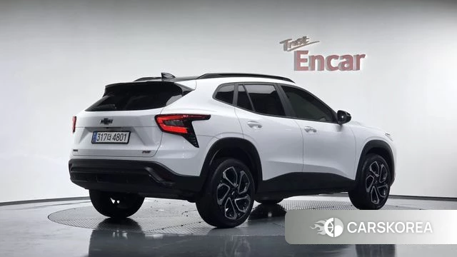 Chevrolet (GM Daewoo) Trax Crossover 2024 Белый из Кореи